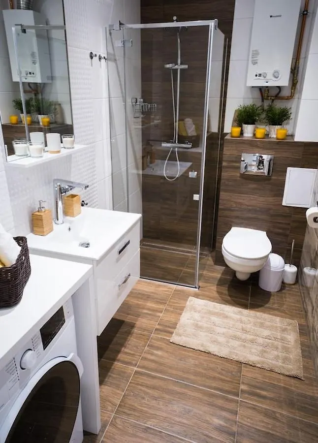 Rynek 20/21 -Cosy New Apartment On The Market Square - 4 Bedrooms - 8 People Wrocław